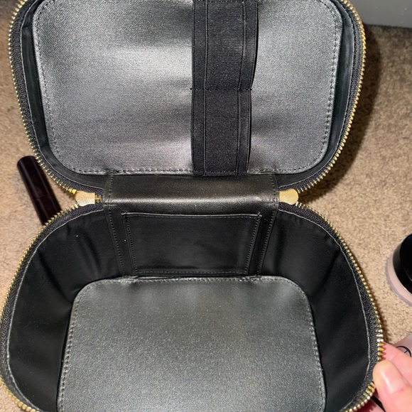 Etoile Mini Vanity Case in Black - Picture 7 of 8